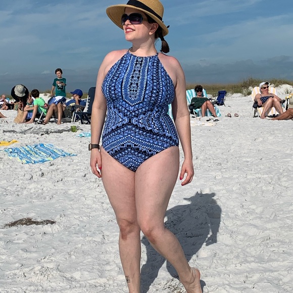 Meet your Posher, Gigi - Picture 4 of 6